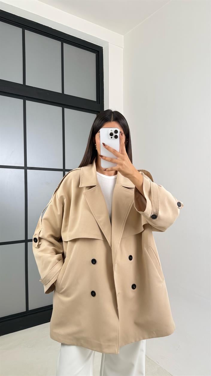 Taş Astarlı Cep Detaylı Kuşaklı Kısa Trençkot GAUS-00192