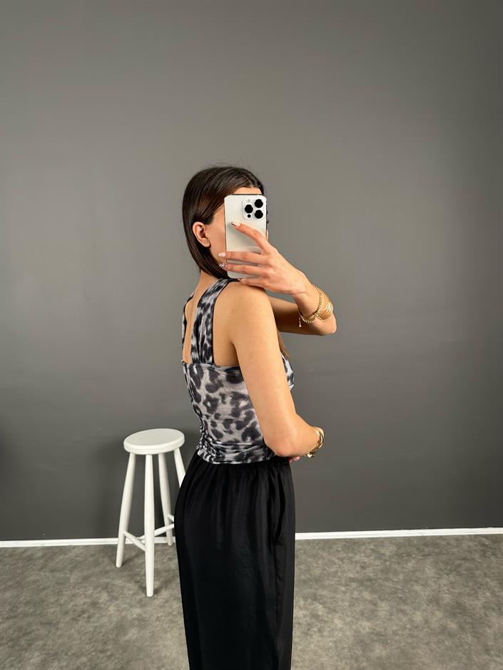 Muadil Gri Leoparlı Bluz