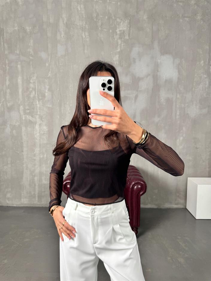 Siyah Crop Detaylı Tüllü İkili Bluz
