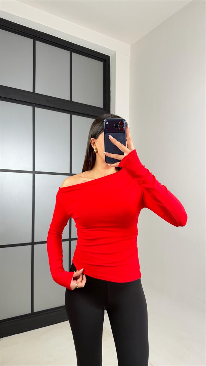 Kırmızı Kayık Yaka Örme Bluz GAUS-00872