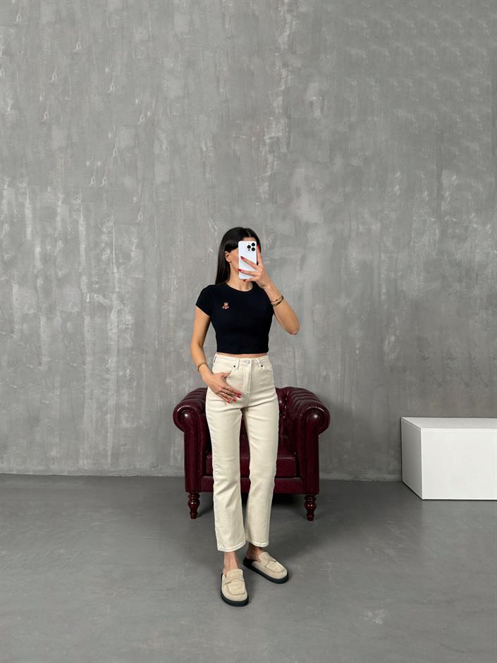 Edvin Krem Flare Jean