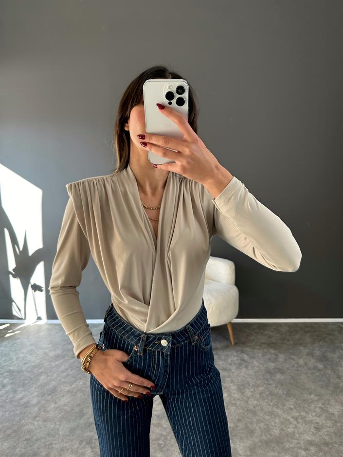 Taş V yaka Vatkalı Drapeli Bodysuit