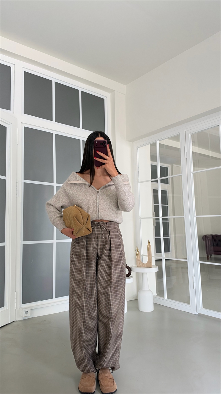 Bej Paçası Ayarlanabilir Kareli Pantolon GAUS-02194