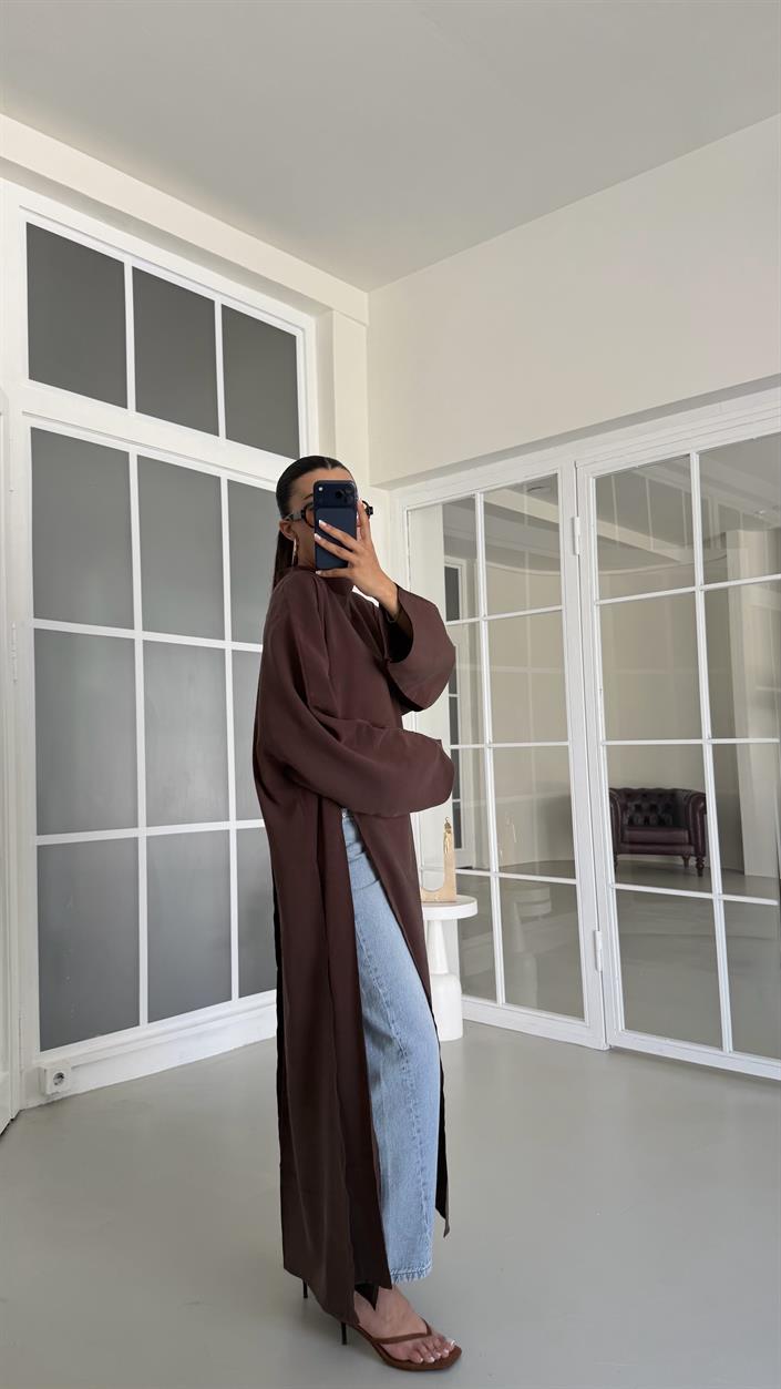 Kahve Dik Yaka Önden Yırtmaçlı Tunik GAUS-01625