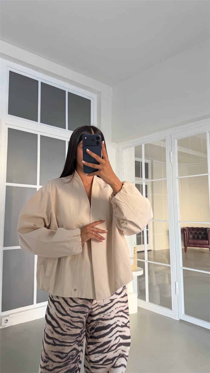 Krem Kruvaze Astarlı Reglan Mont GAUS-01905