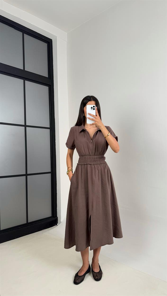 Kahve Beli Lastikli Önden Fermuarlı Yırtmaçlı Tencel Elbise Gaus00551