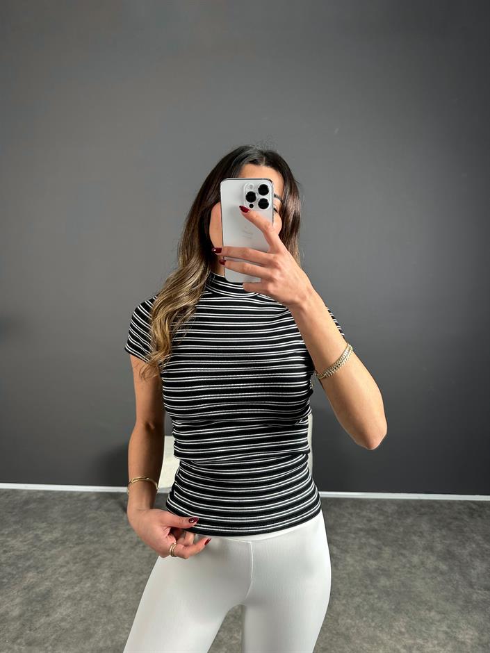 Siyah Çizgili Balıkçı Yaka Tshirt