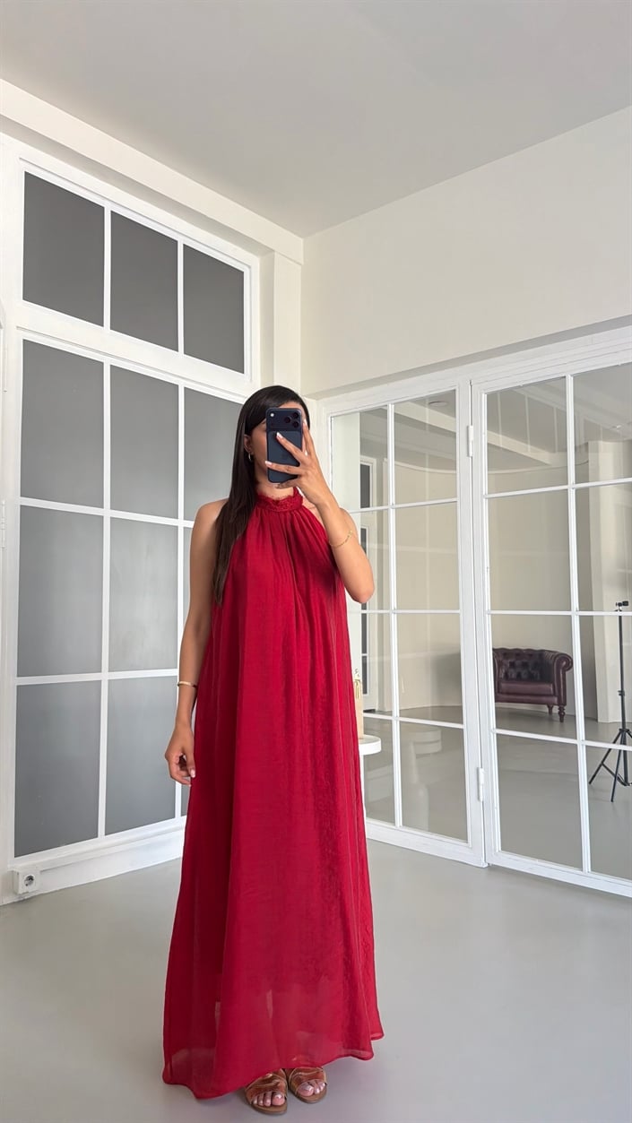 Kırmızı Halter Yaka Dantel Detaylı Astarlı Elbise GAUS-01710