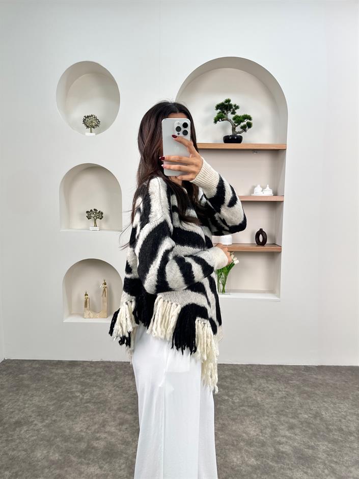 VZN Zebra Desenli Alt Fırfırlı Kazak