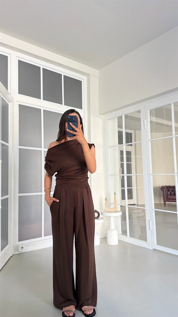 Kahve Kayık Yaka Bluz Beli Lastikli Pantolon İkili Modal Takım GAUS-01718
