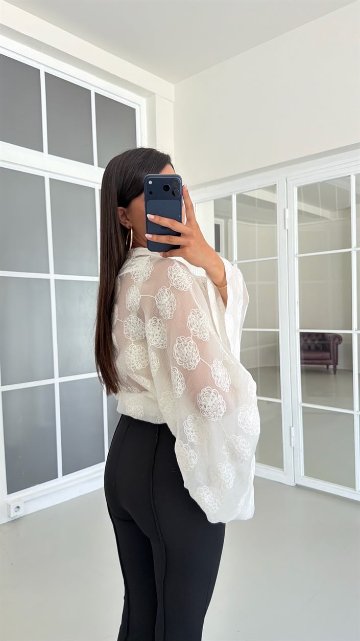 Siyah Dikiş Detaylı Capri Pantolon GAUS-01722