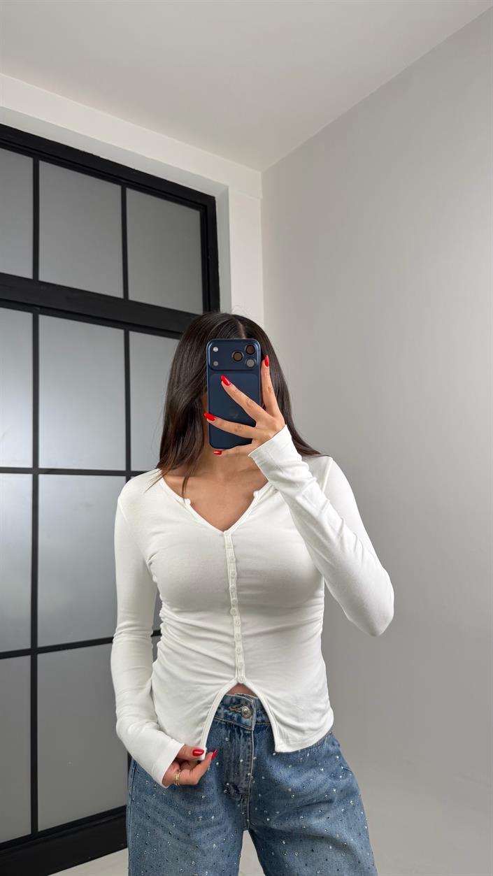 Ekru Düğme Detaylı Bluz GAUS-00960