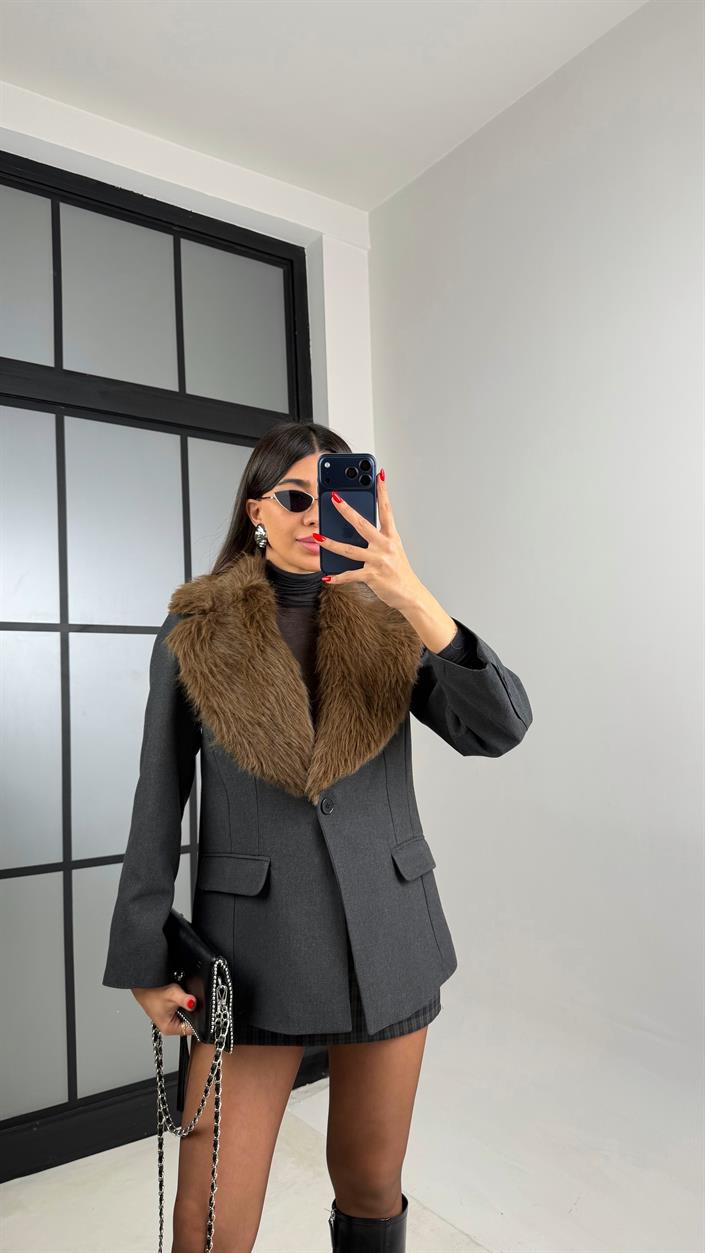 Antrasit Kürk Yaka Detaylı Vatkalı Astarlı Blazer Ceket GAUS-00906