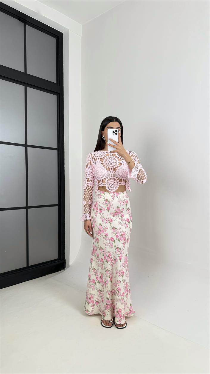 Pembe Çiçek Desenli Saten Etek Gaus00413