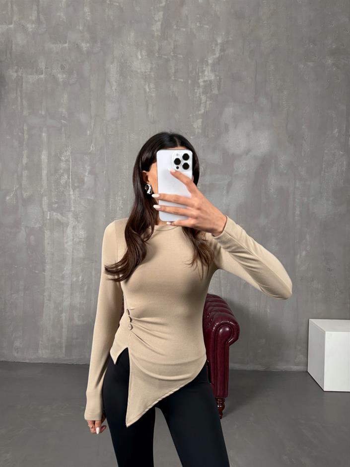 Neva Vizon Düğme Detaylı Bluz