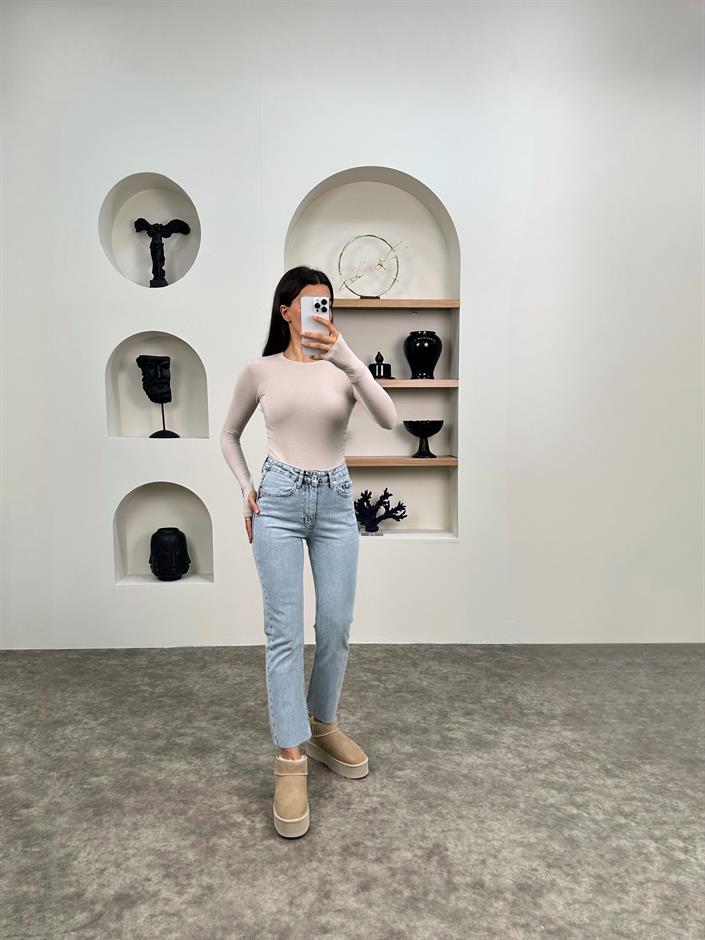 Boon ZR Model Buz Mavisi Kesik Paça Jean