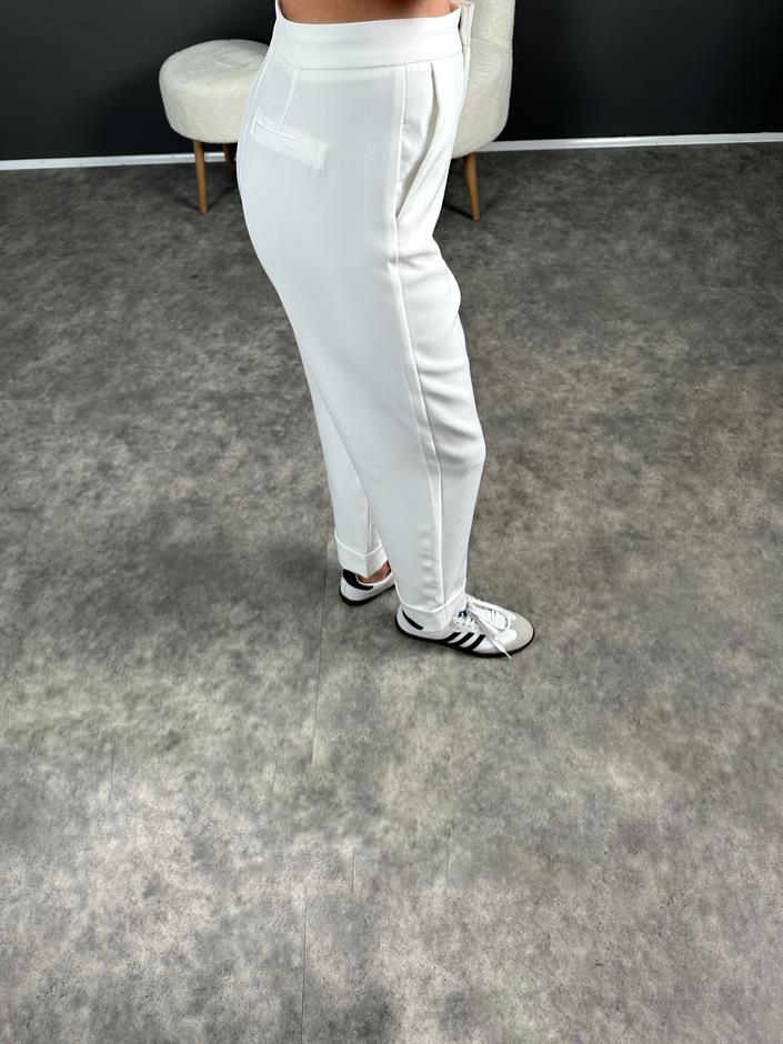 Venüs Beyaz Paça Katlamalı  Pantolon 