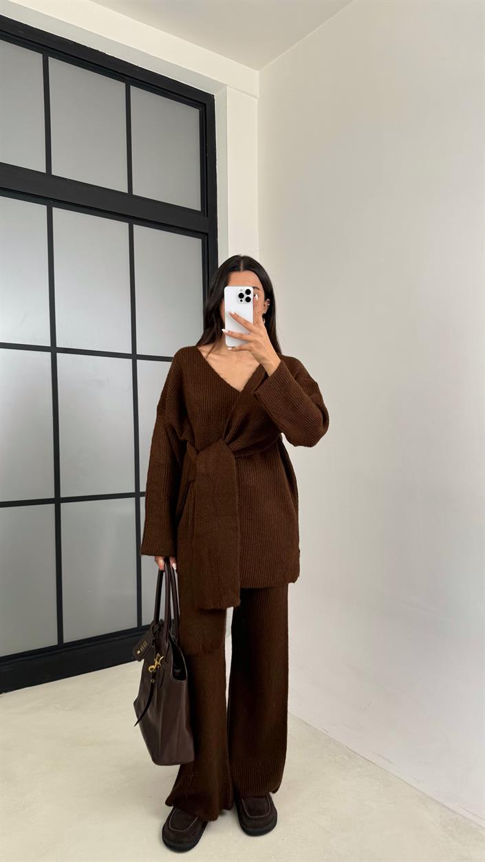 Kahve Bağlama Detaylı Kazak Pantolon İkili Triko Takım GAUS-00526
