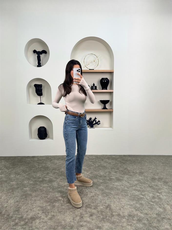 Boon ZR Model Mavi Kesik Paça Jean