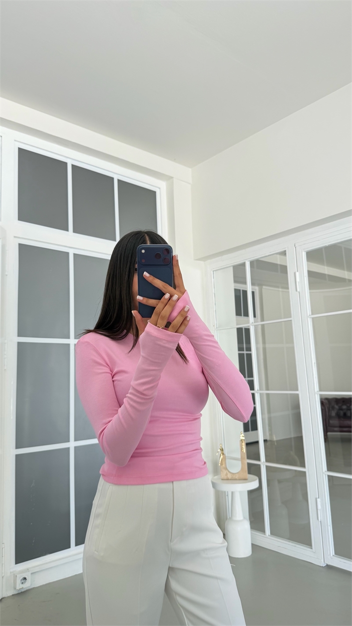Pembe ZR Model Basic Parmak Geçirmeli Bluz GAUS-01991