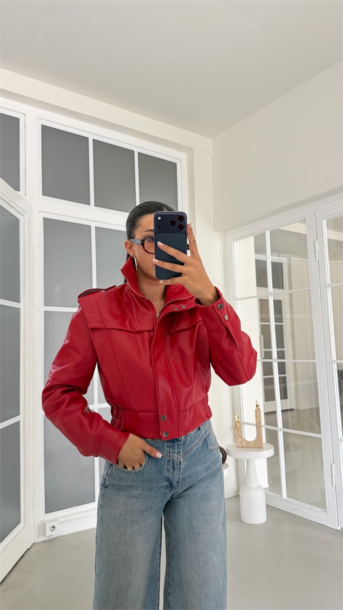 Kırmızı Dik Yaka Astarlı Vatkalı Muadil Deri Ceket GAUS-02162