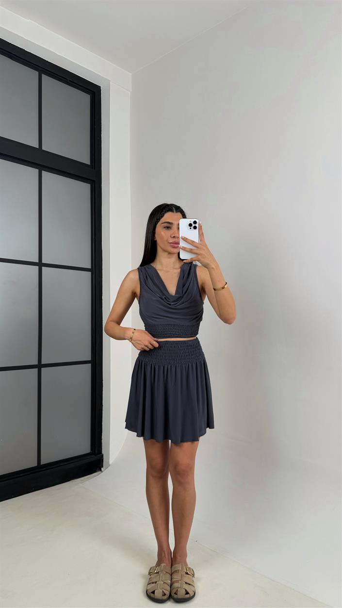 Antrasit Degaje Yaka Beli Lastikli Crop Etek İthal Kumaş Takım Gaus00555
