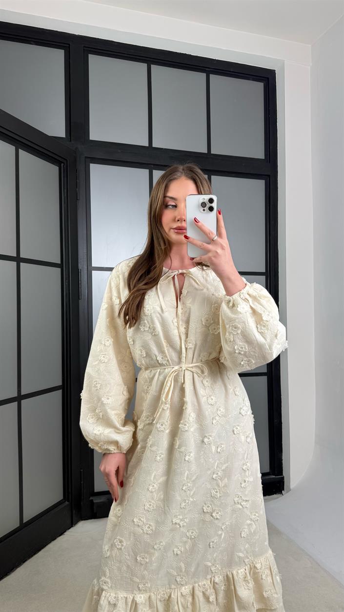 Bej Çiçek Nakış Detaylı Kuşaklı Astarlı Elbise GAUS-01257