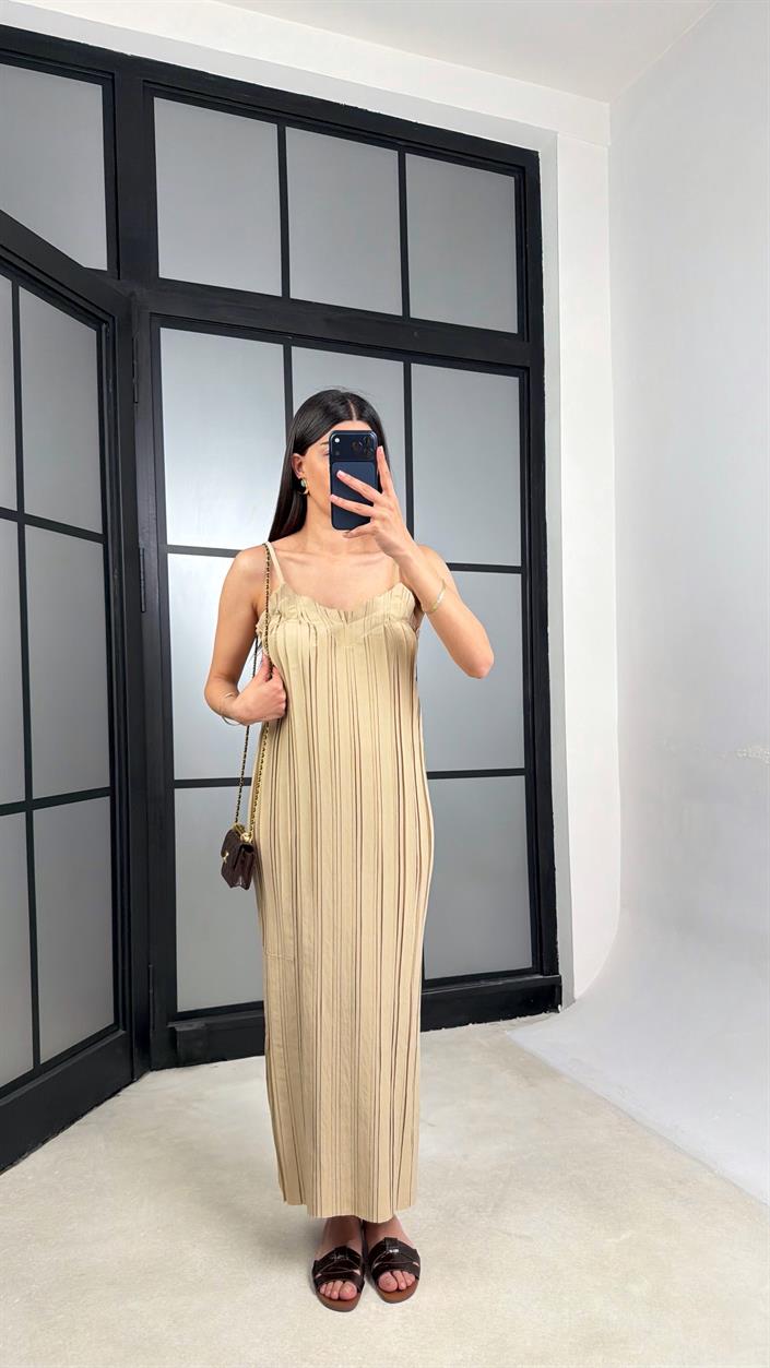 Bej Ayarlanabilir Askılı Piliseli ZR Model Elbise GAUS-01375
