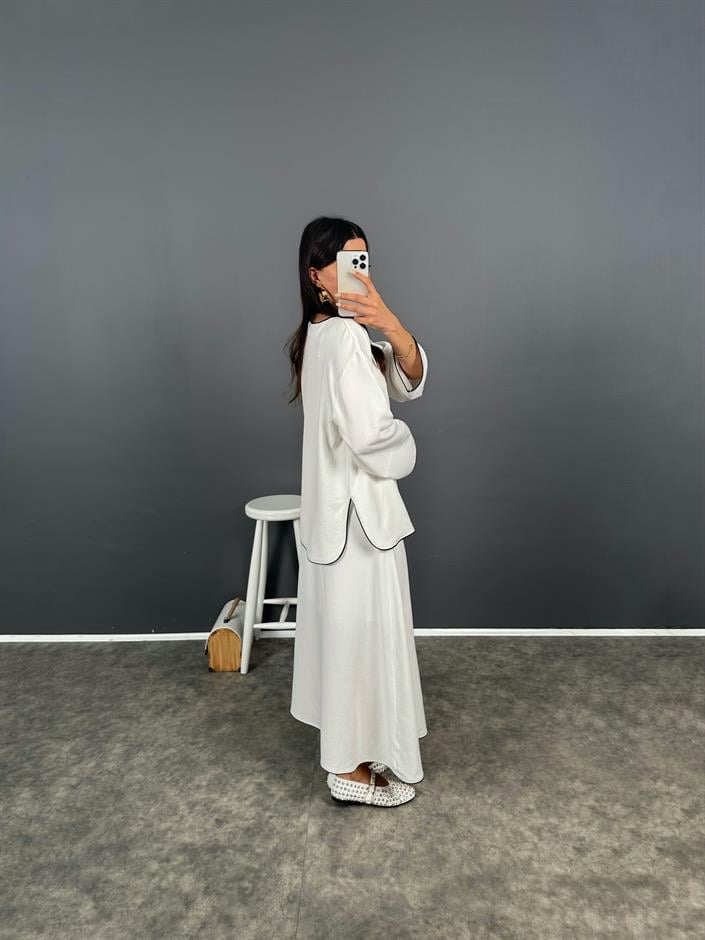 Makuna Beyaz Çizgili Cotton Bluz Etek Takım