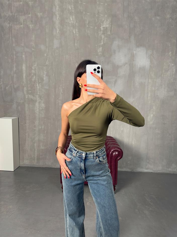 Scorp Yeşil Drapeli Tek Kol Detaylı Bluz