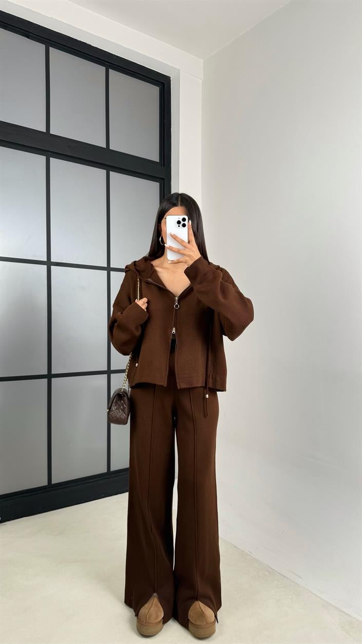 Kahve Kapüşonlu Hırka Beli Lastikli Pantolon İkili Triko Takım GAUS-00564