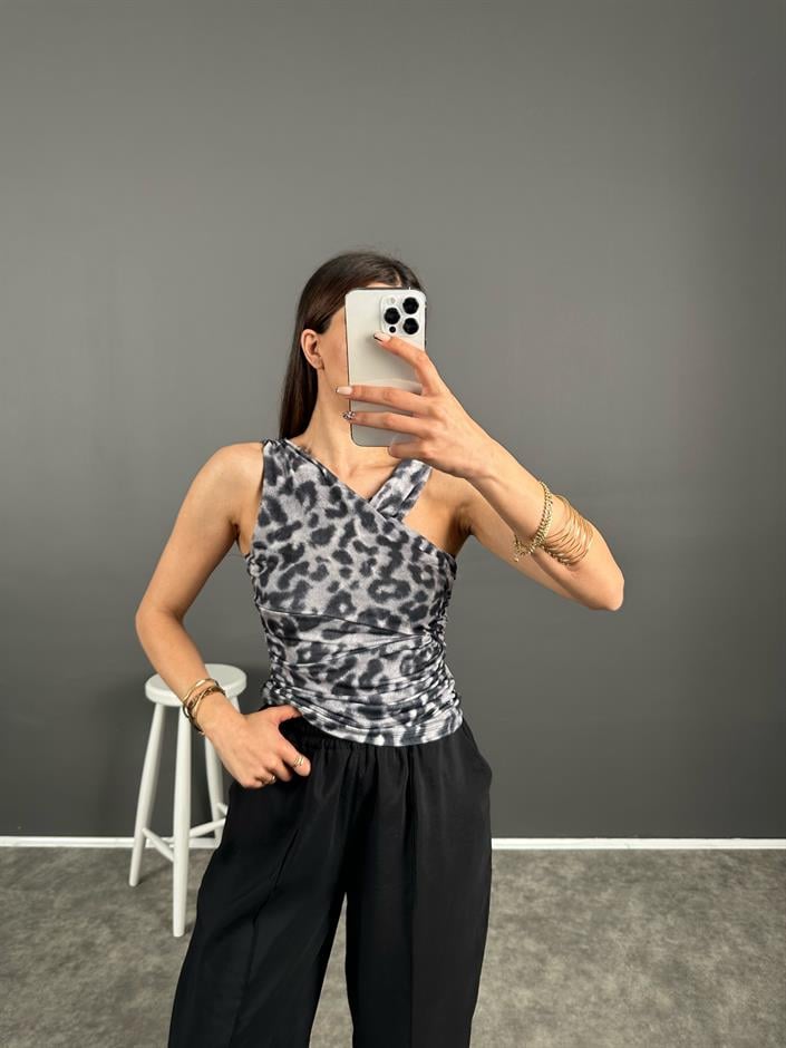 Muadil Gri Leoparlı Bluz