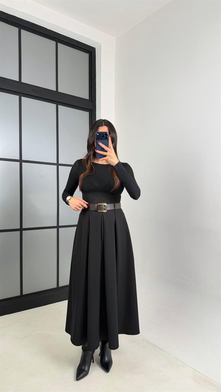 Siyah Kemerli Pile Detaylı Kumaş Etek GAUS-00701