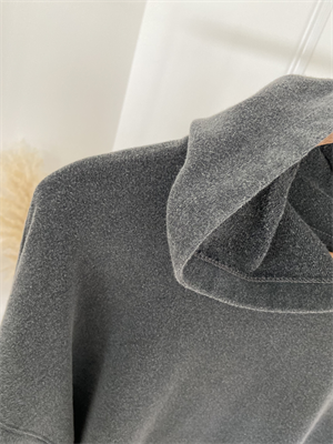 Doux Gri Kapşonlu Cepli Sweatshirt