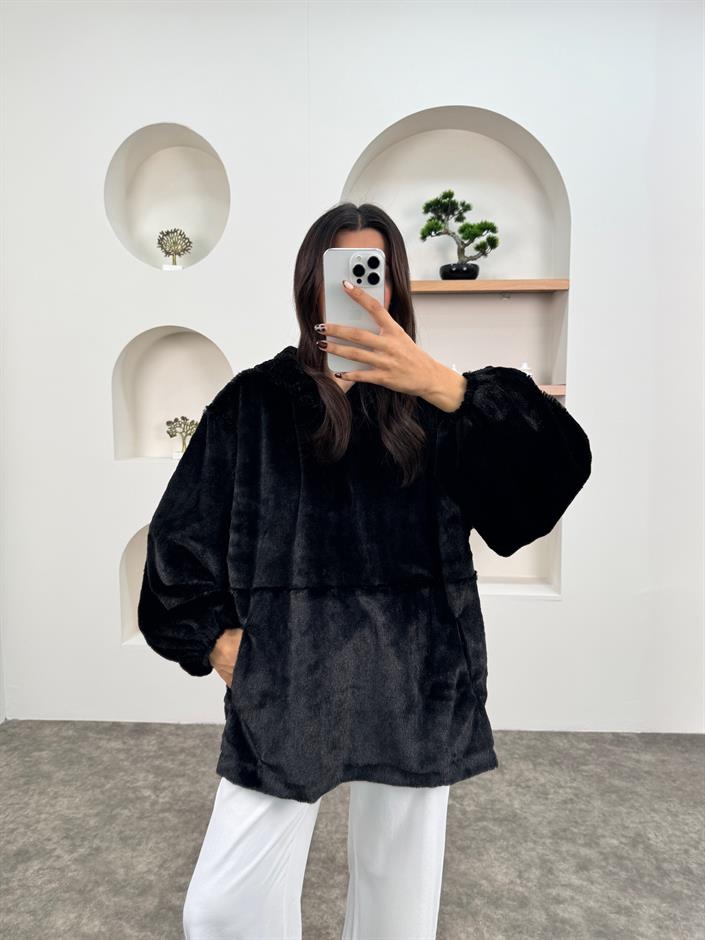 MD Black Plush Oversized Hooded Sweatshirt