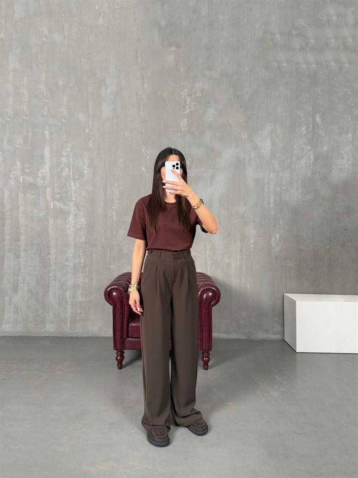 Layra Kahve Yandan Düğme Detaylı Kumaş Pantolon