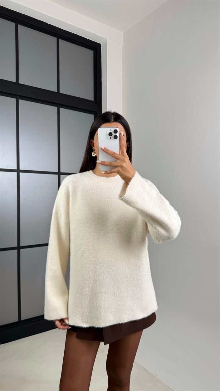 Krem Yumuşak Dokulu Triko Kazak GAUS-00508