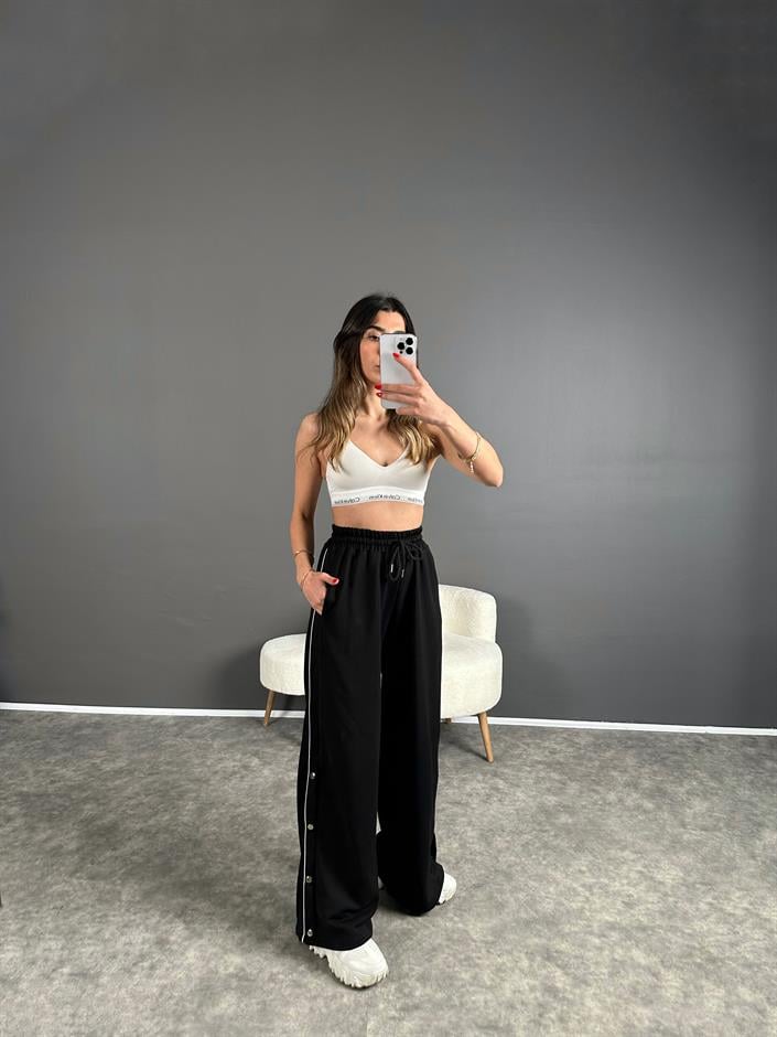 Siyah Şeritli Çıtçıt Düğmeli Eşofman Altı 