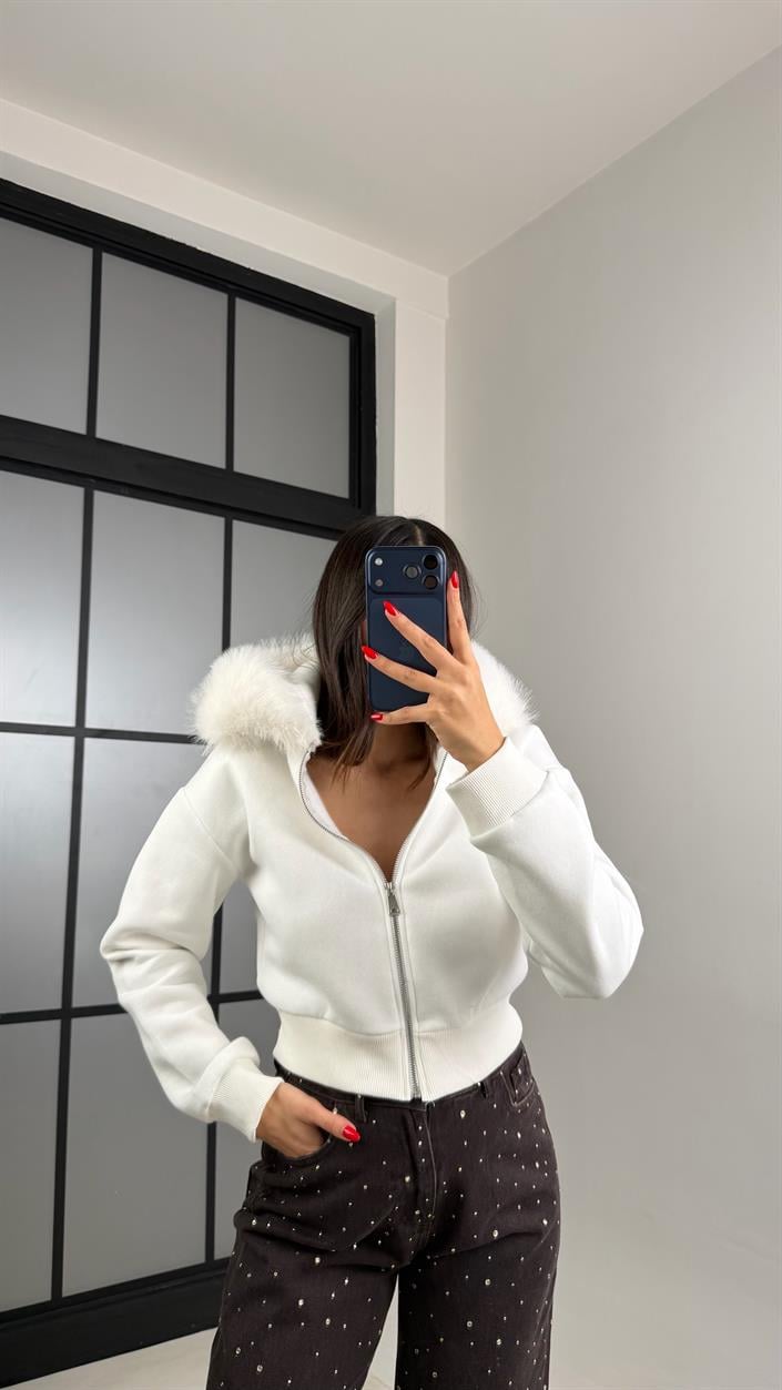 Beyaz Kürk Yakalı Şardonlu Premium Sweatshirt GAUS-00959