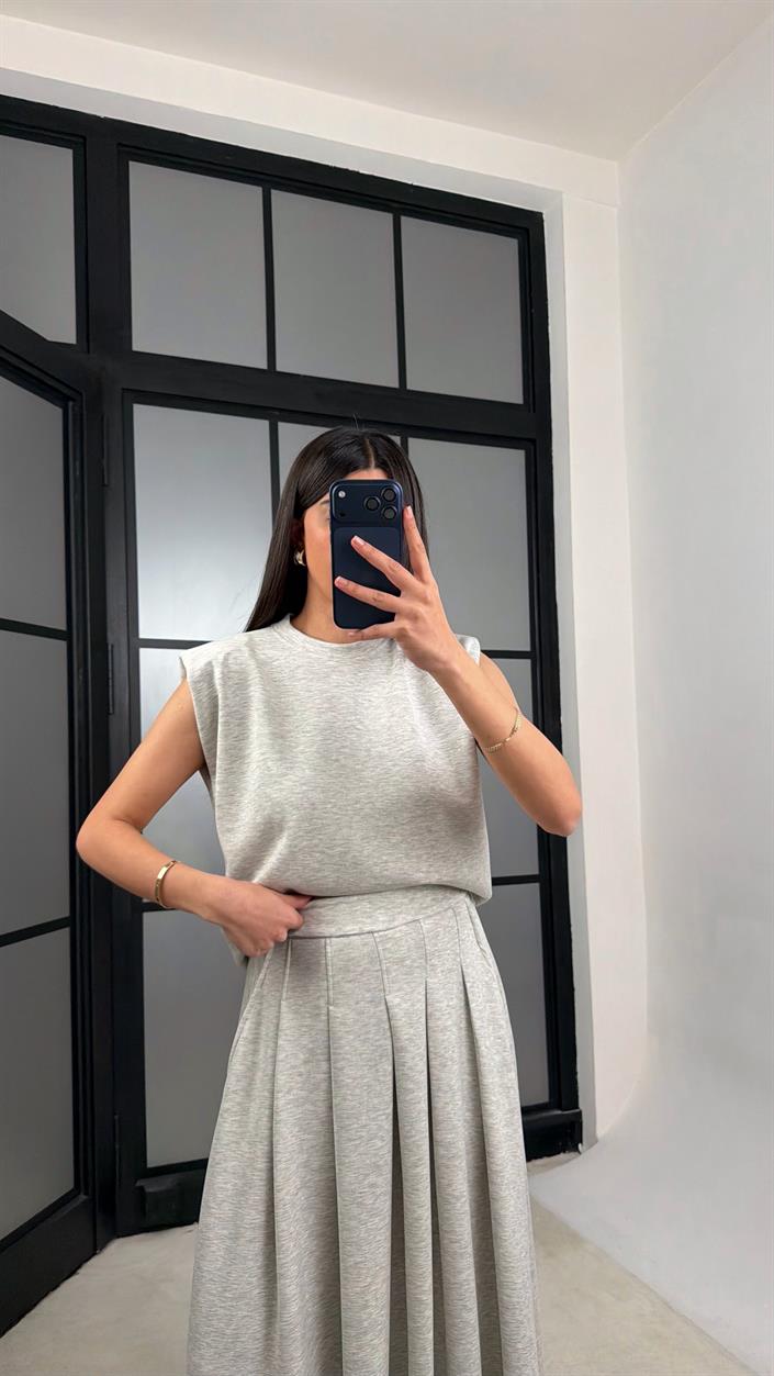 Gri Vatkalı Bluz Cepli Etek İkili Modal Takım GAUS-01311