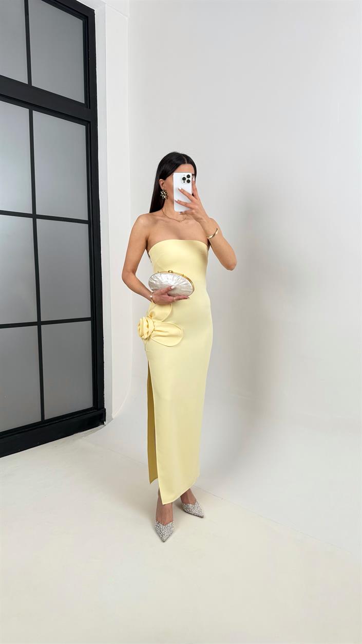 Sarı Çiçek Detaylı Yırtmaçlı Elbise Gaus00374