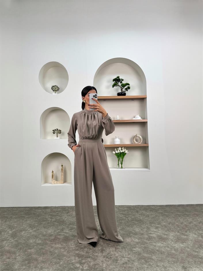 Lola Vizon Krep Kumaş Yarım Balıkçı Yaka Tulum