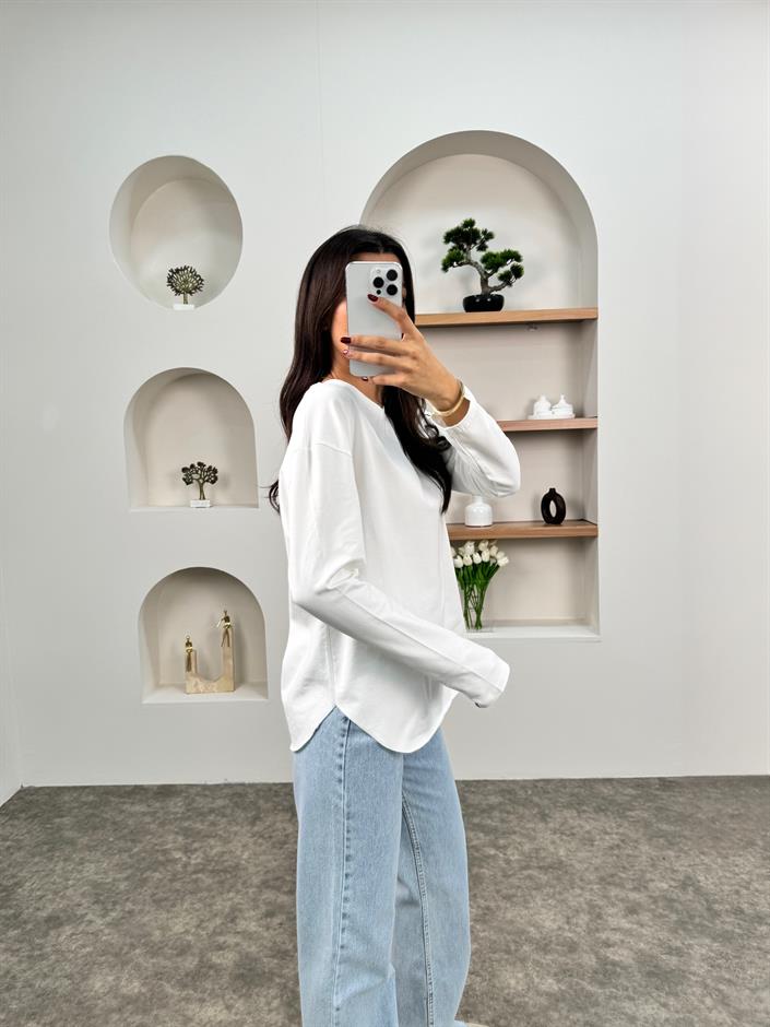 May Beyaz Bisiklet Yaka Uzun Kollu Penye Bluz