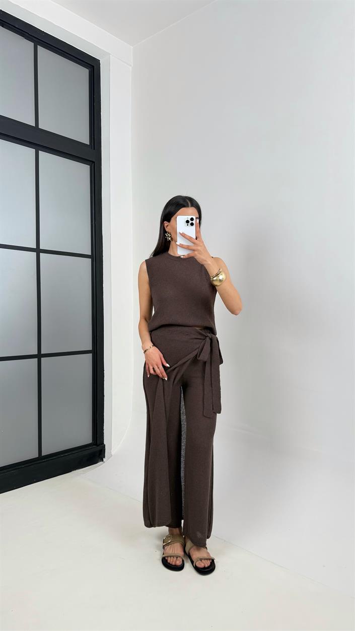 Kahve Etekli Pantolon Sıfır Kol Triko Takım Gaus00399