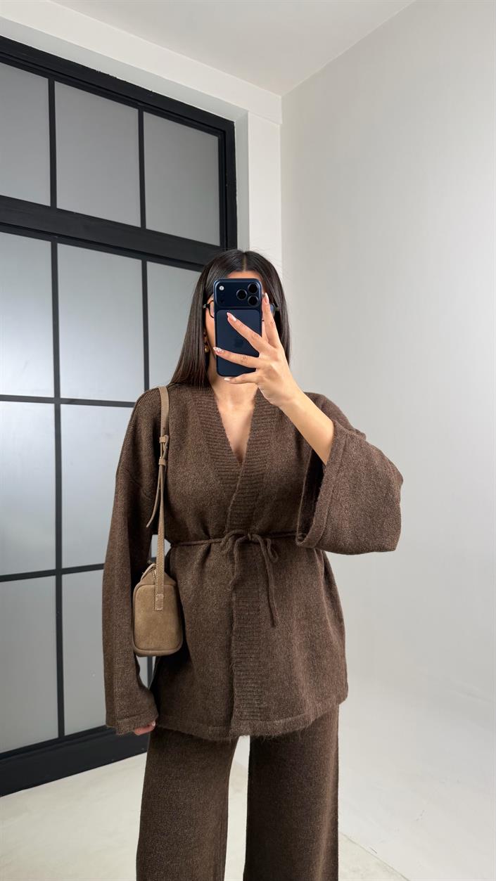 Acı Kahve Kuşaklı Hırka Beli Lastikli Pantolon Triko Takım GAUS-00848