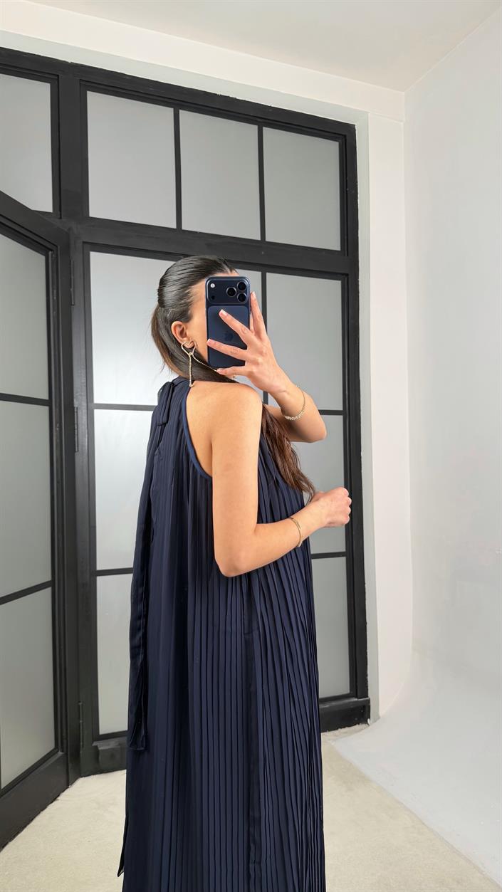 Lacivert Boyundan Bağlamalı Astarlı Pileli Tasarım Elbise GAUS-01363