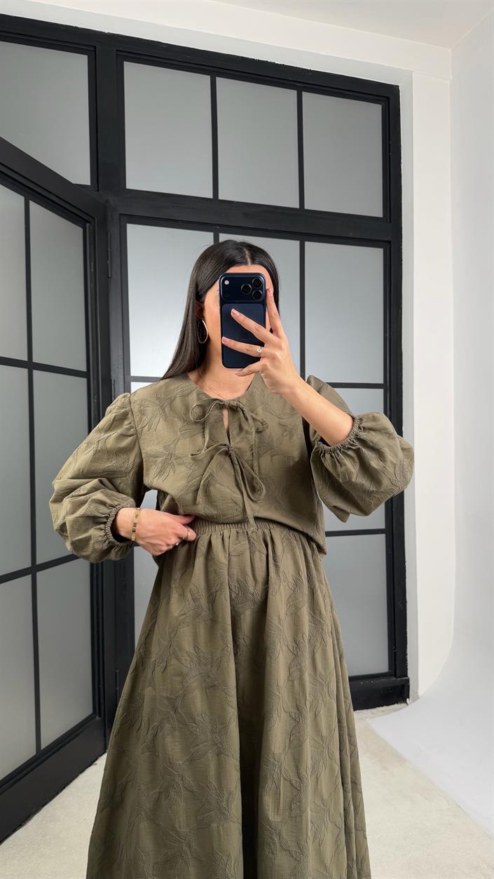 Haki Çiçek Nakışlı Gömlek Beli Lastikli Etek Takım GAUS-01182
