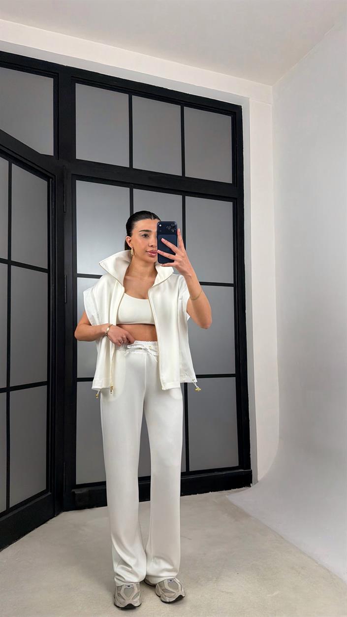 Beyaz Paraşüt Kumaş Detaylı Yelek Pantolon İkili Modal Kumaş Takım GAUS-01369
