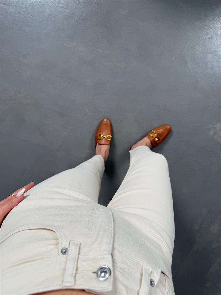 Laste Kemik ZR Model Kesik Paça Jean