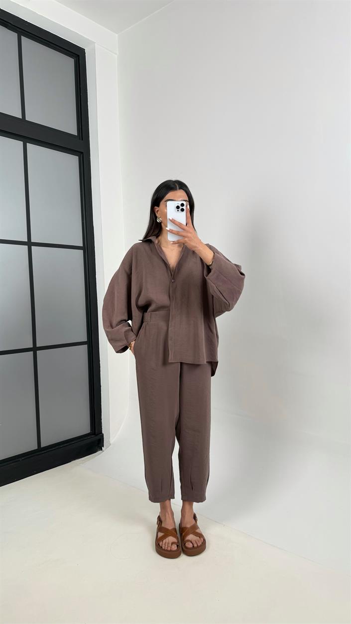 Kahve Önü Düğmeli Gömlek Beli Lastikli Cepli Pantolon MD Muadil Tencel Takım TNCL01 Gaus00390